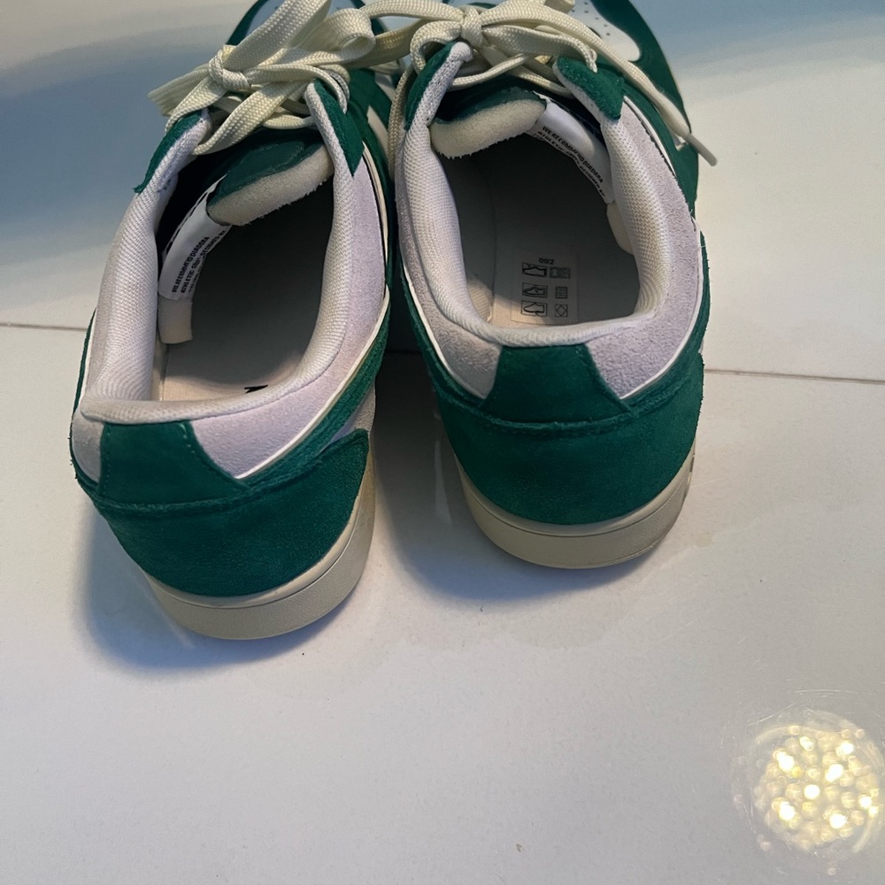 Diadora - Picture 2 of 4